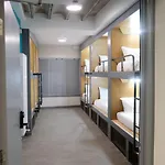 Cwtsh Hostel