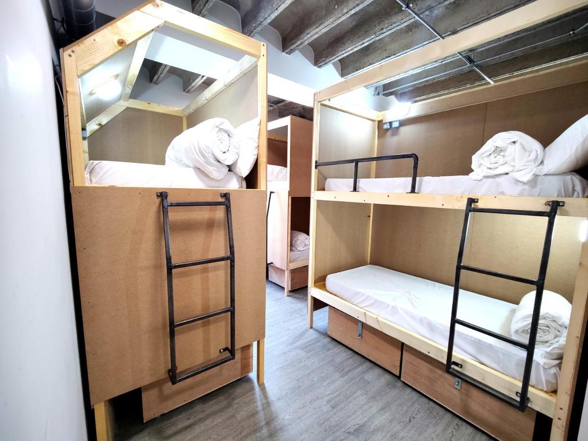 Cwtsh Hostel Swansea